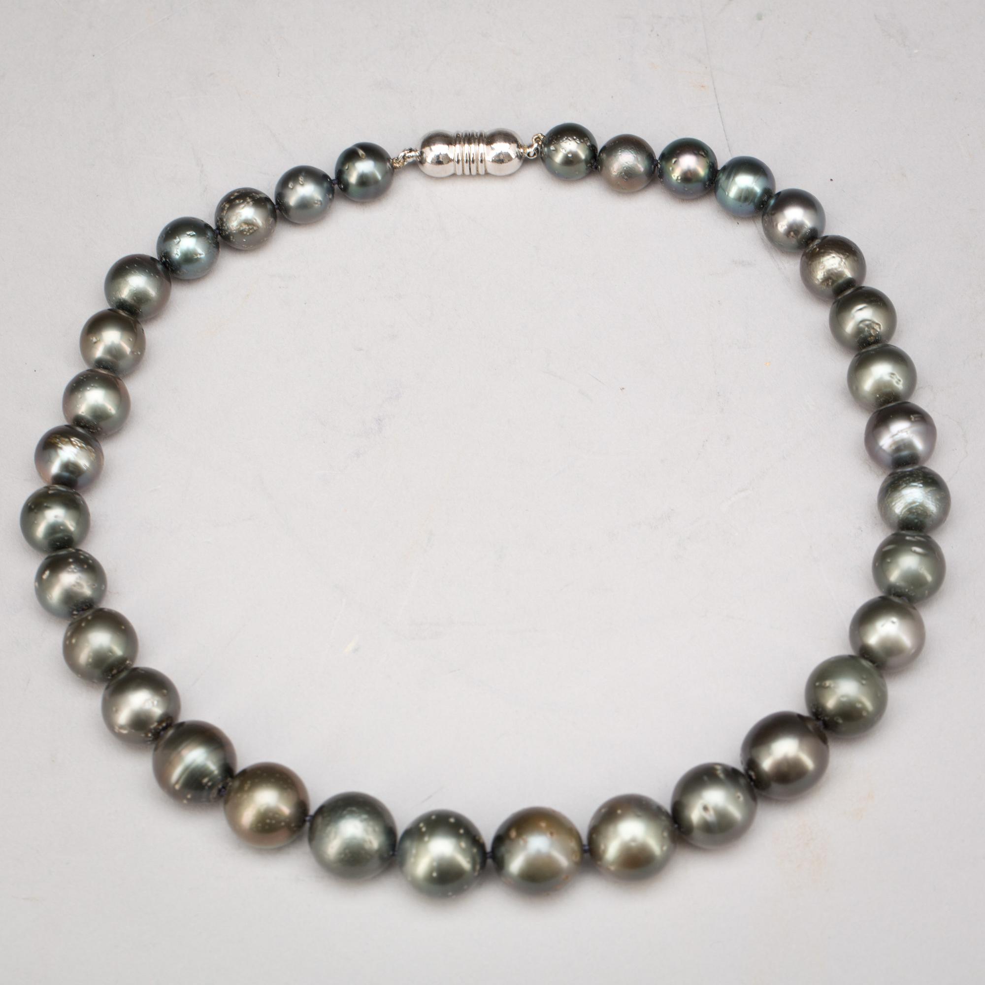 COLLIER, odlade south sea pearls. Vikt ca 80g.