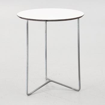 Nils Strinning, a pair of garden chairs and a table, 'High Tech', Grythyttan.