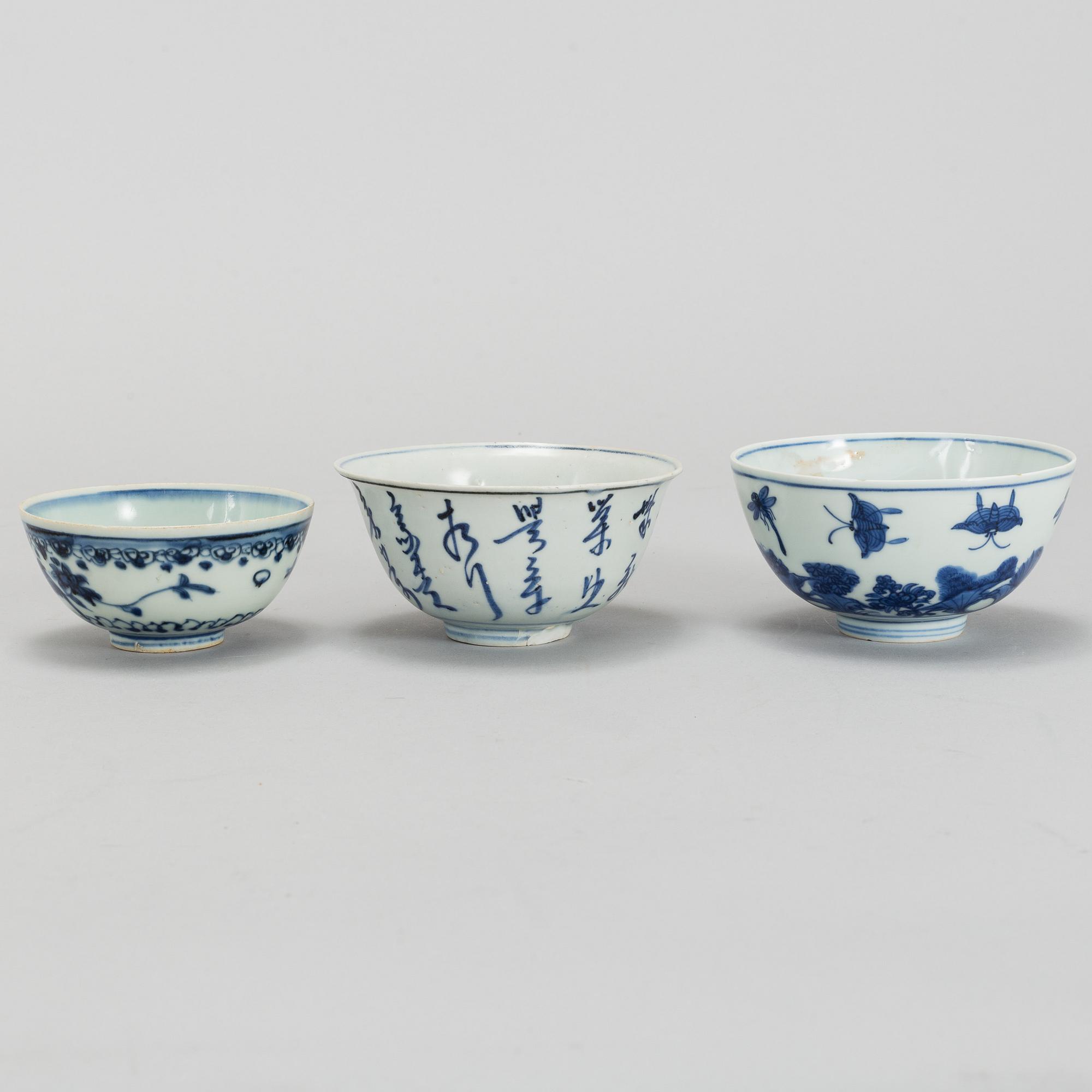 A group of three blue and white bowl, Ming dynasty (1368-1644).