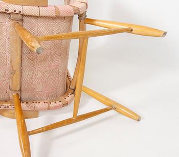 KARMSTOLAR, ett par, sannolikt Yngve Ekström för ESE-möbler, 1940-tal.