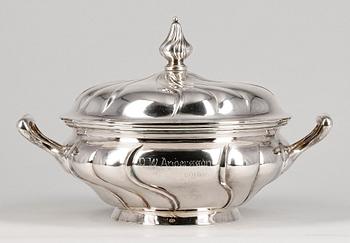 TERRIN, silver, svenska importstämplar, 1900-tal. Vikt ca 826 gram.