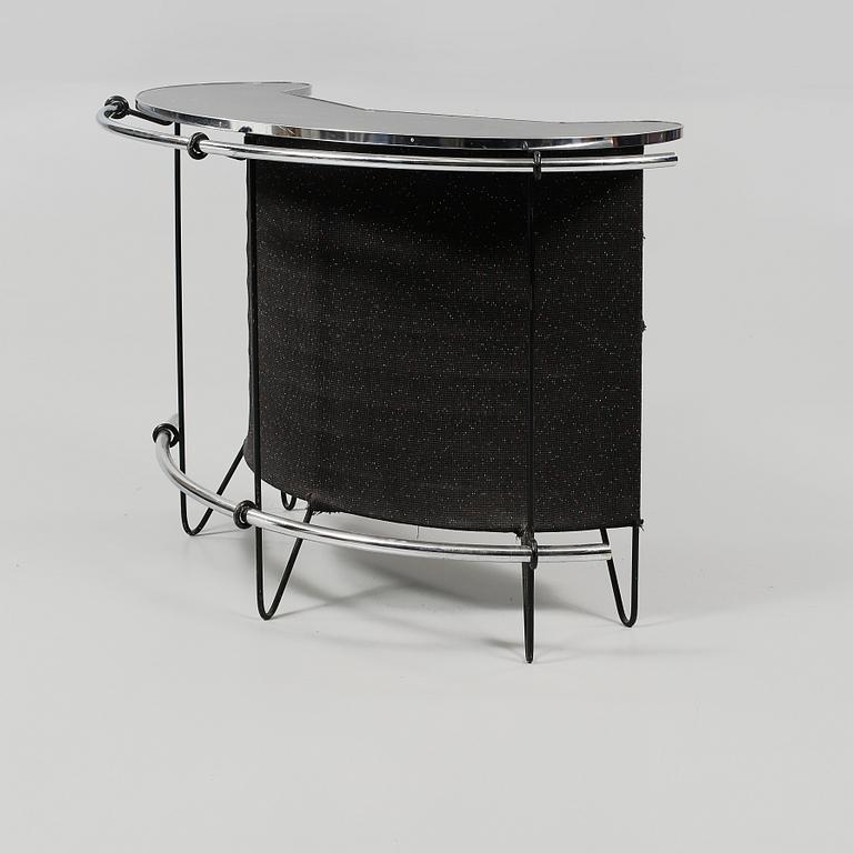 BARDISK samt BARSTOLAR, 3 st, 1950/60-tal.