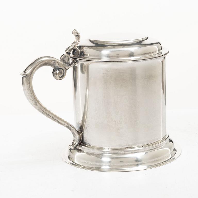 A Mexican sterling silver tankard, mark of Juventino Lopez Reyes, mid-20th century.