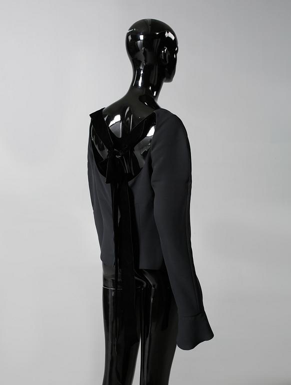 BLUS, Yves Saint Laurent.