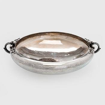 Georg Jensen, Hedelmämalja, sterlinghopea, Design nro 625 B, Tanska 1945 jälkeen.