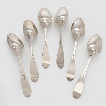 Saltkar, silver, C. I. Rindell 1810-37, och matskedar, 6 st, silver, A. Mörck, Björneborg 1800-talets första hälft.