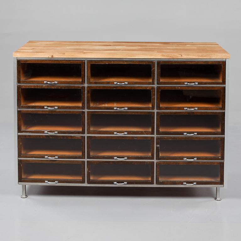 APOTEKARDISK, Sydows Mekaniska Snickerifabrik, 1900-talets andra kvartal.