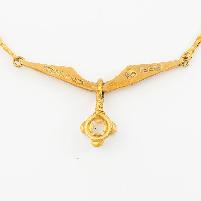 Björn Weckström, collier, "Pearlflower", Fyrklövern Lapponia, Finland, 1999.