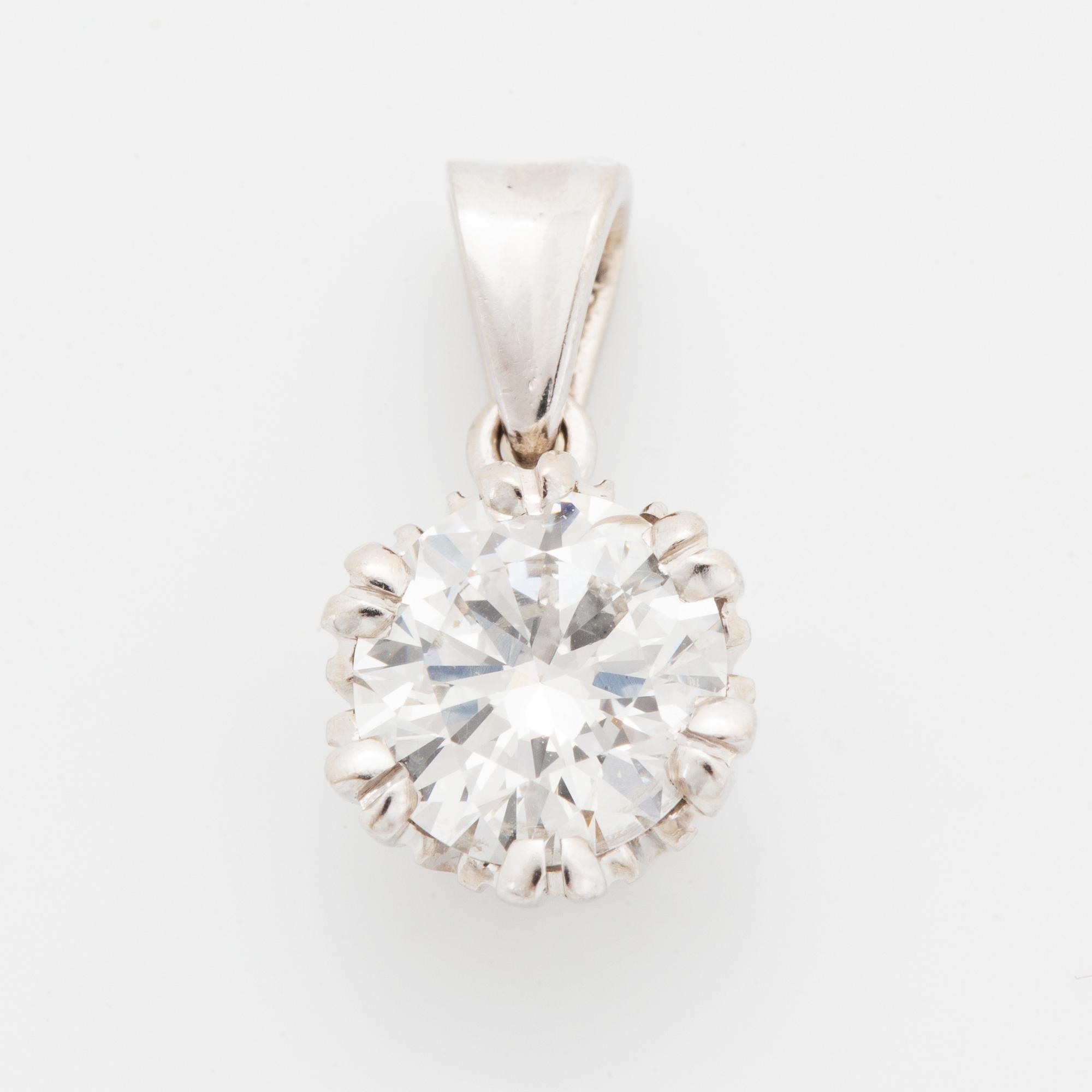 Brilliant-cut diamond pendant.