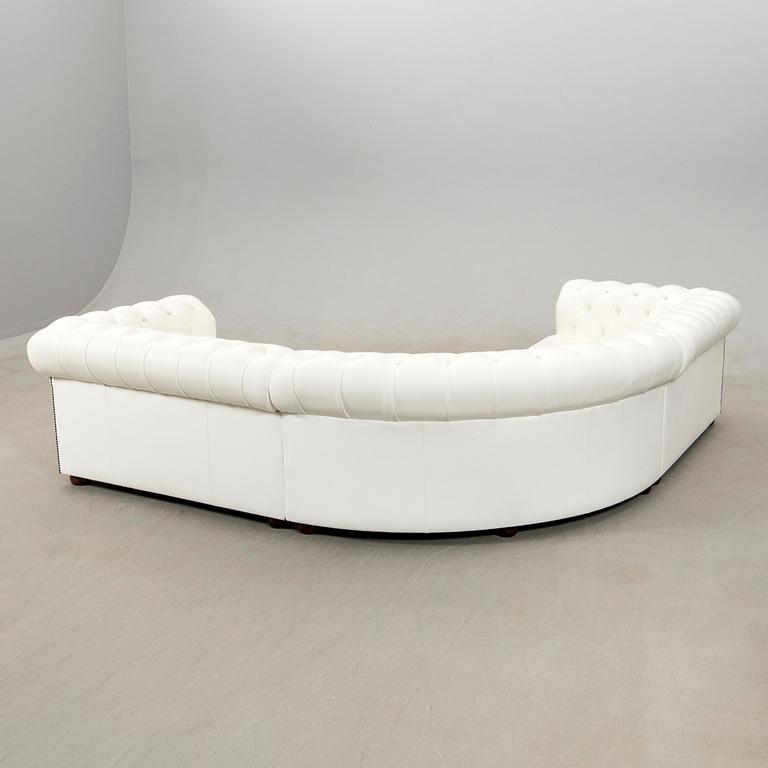 Hörnsoffa, England modern tillverkning.