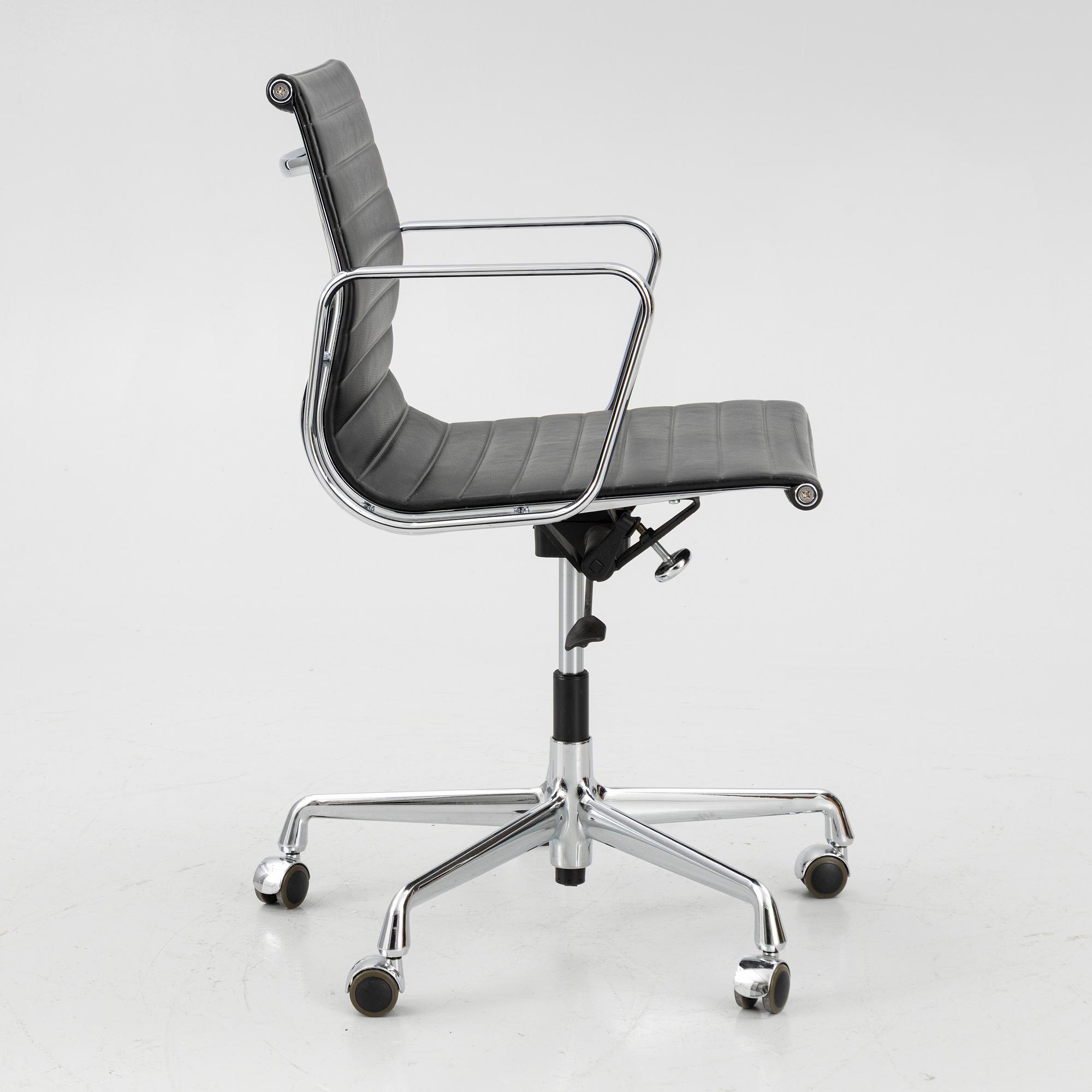Charles & Ray Eames, an office swivel chair, "EA117", Vitra.