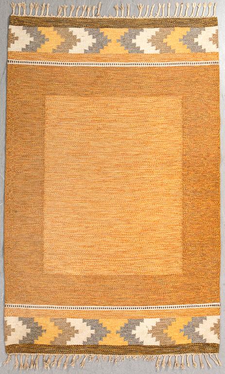 Matta, rölakan, ca 204 x 137 cm.