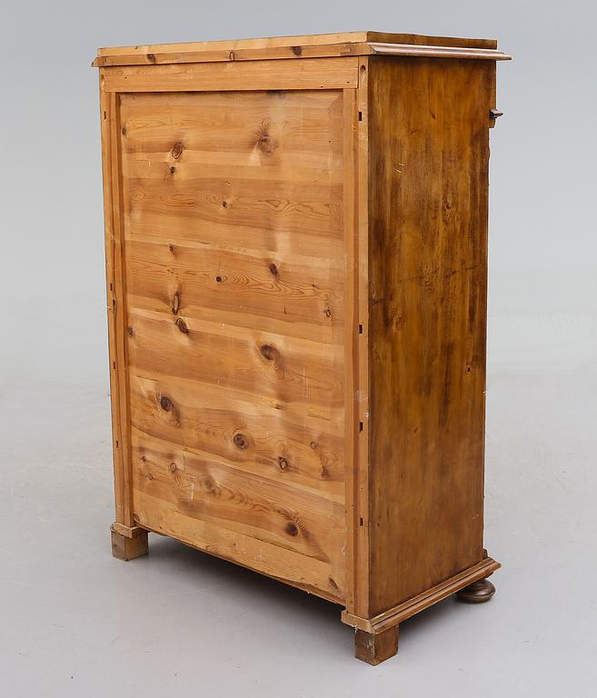 CHIFFONJÉ, 1800-talets andra hälft.