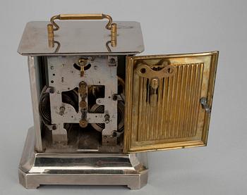 VÄCKARKLOCKA/SPELDOSA, metall, jugend.