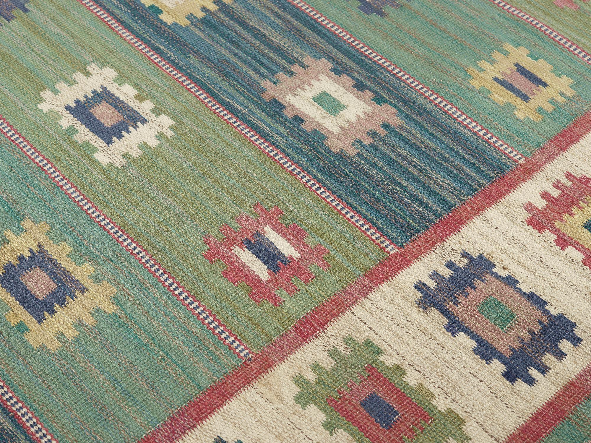 MÄRTA MÅÅS-FJETTERSTRÖM, a carpet, flat weave, 348,5 x 256 cm, "Grön äng", signed AB MMF.