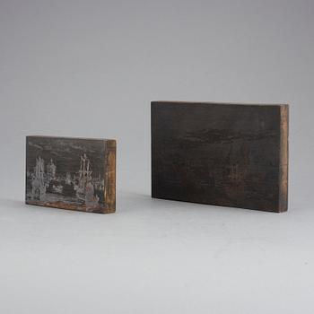 TRÄSTOCKAR, 2 st, för xylografier, 1800-tal, signerade.