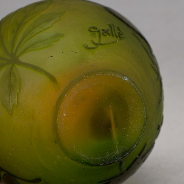 VAS, glas. Emile Gallé, Nancy, Frankrike, 1900-talets början.