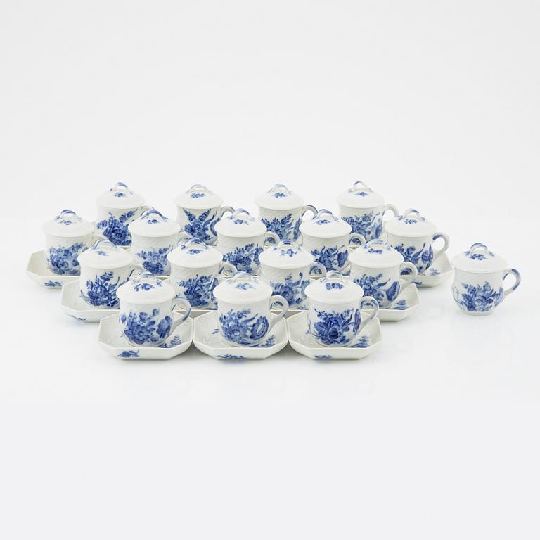 17 cream porcleain cups with saucers, 'Blue flower', Royal Copenhagen, Denmark.