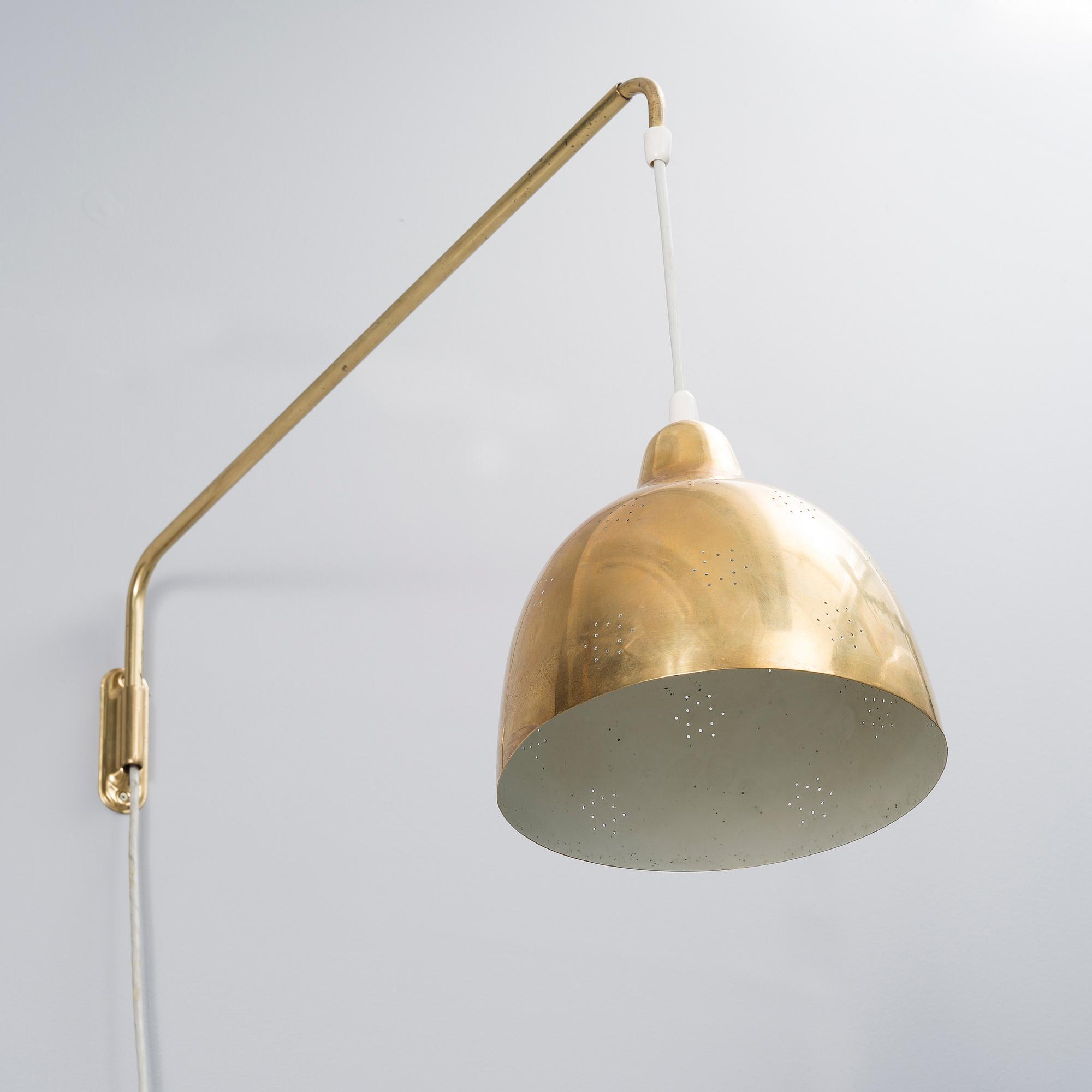 LISA JOHANSSON-PAPE, VÄGGLAMPA. Stämplad Orno, 1950-tal.