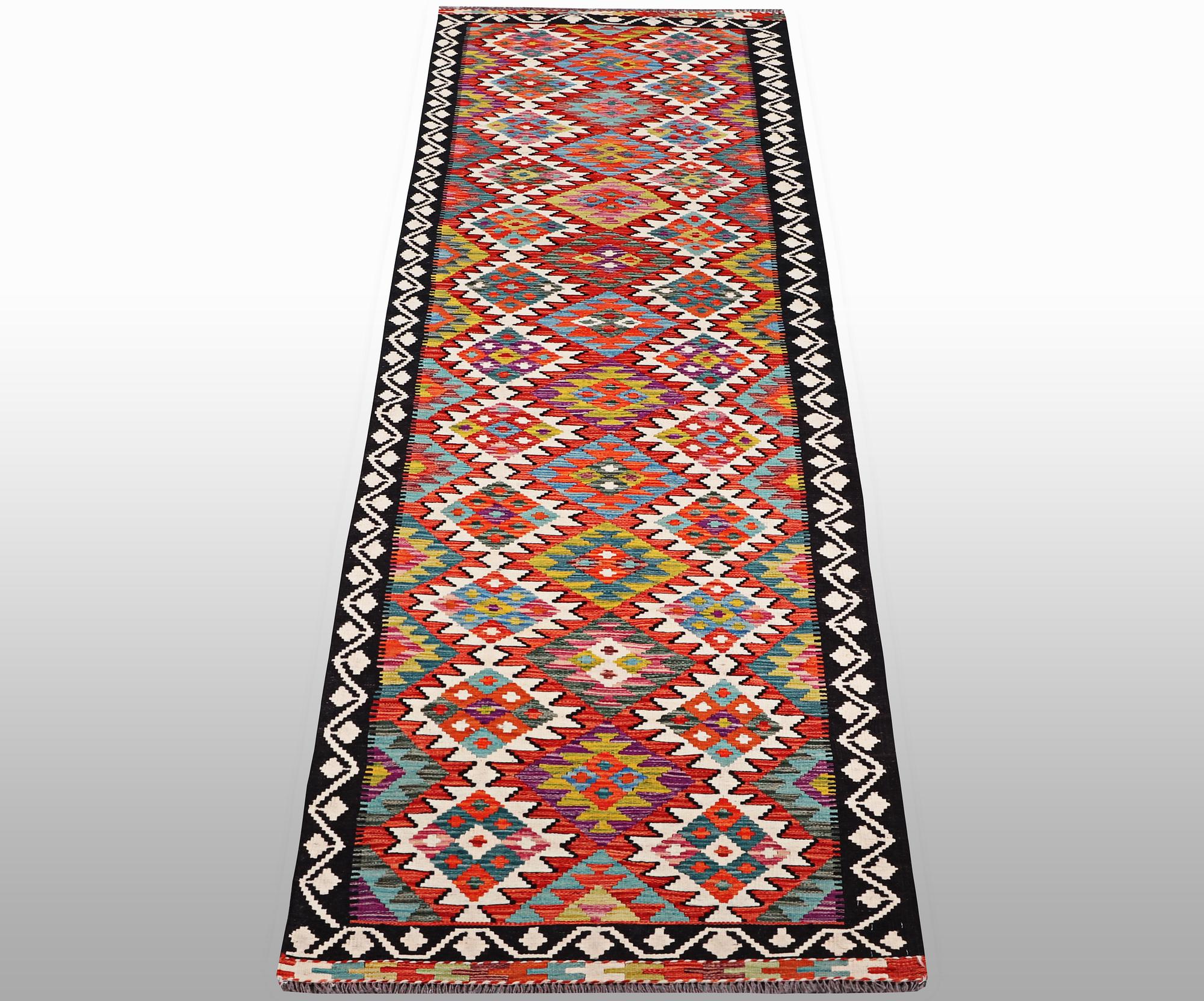 A runner, Kilim, ca 388 x 80 cm.