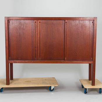 Carl Gustaf Hiort af Ornäs, a mid-20th-century cupboard 'Näyttely- astiakaappi' for HMN Huonekalu Mikko Nupponen, Lahti,.