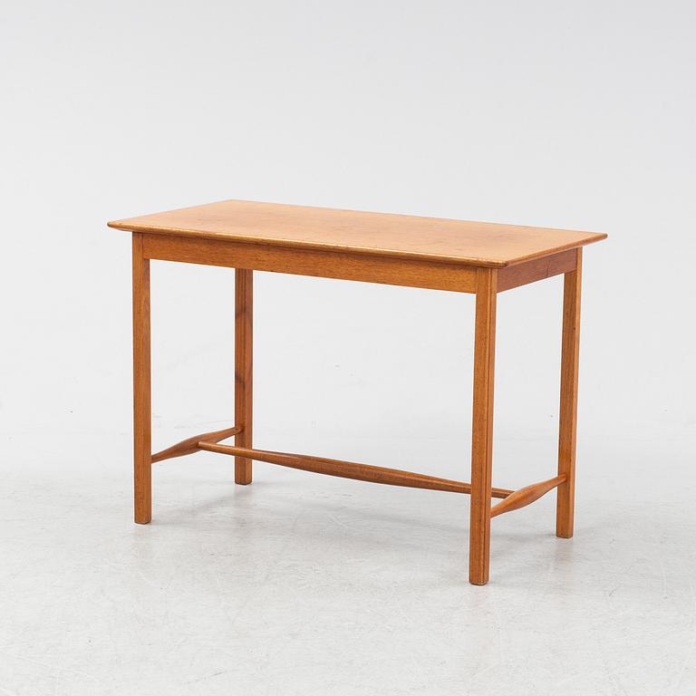 Josef Frank, a mahogany veneered side table, model '1106', Firma Svenskt Tenn.