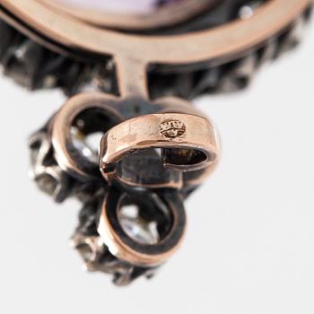 Brosch, 18K guld, silver, gammalslipade diamanter ca 2.34 ct tot och ametist. Frankrike, tidigt 1900-tal.