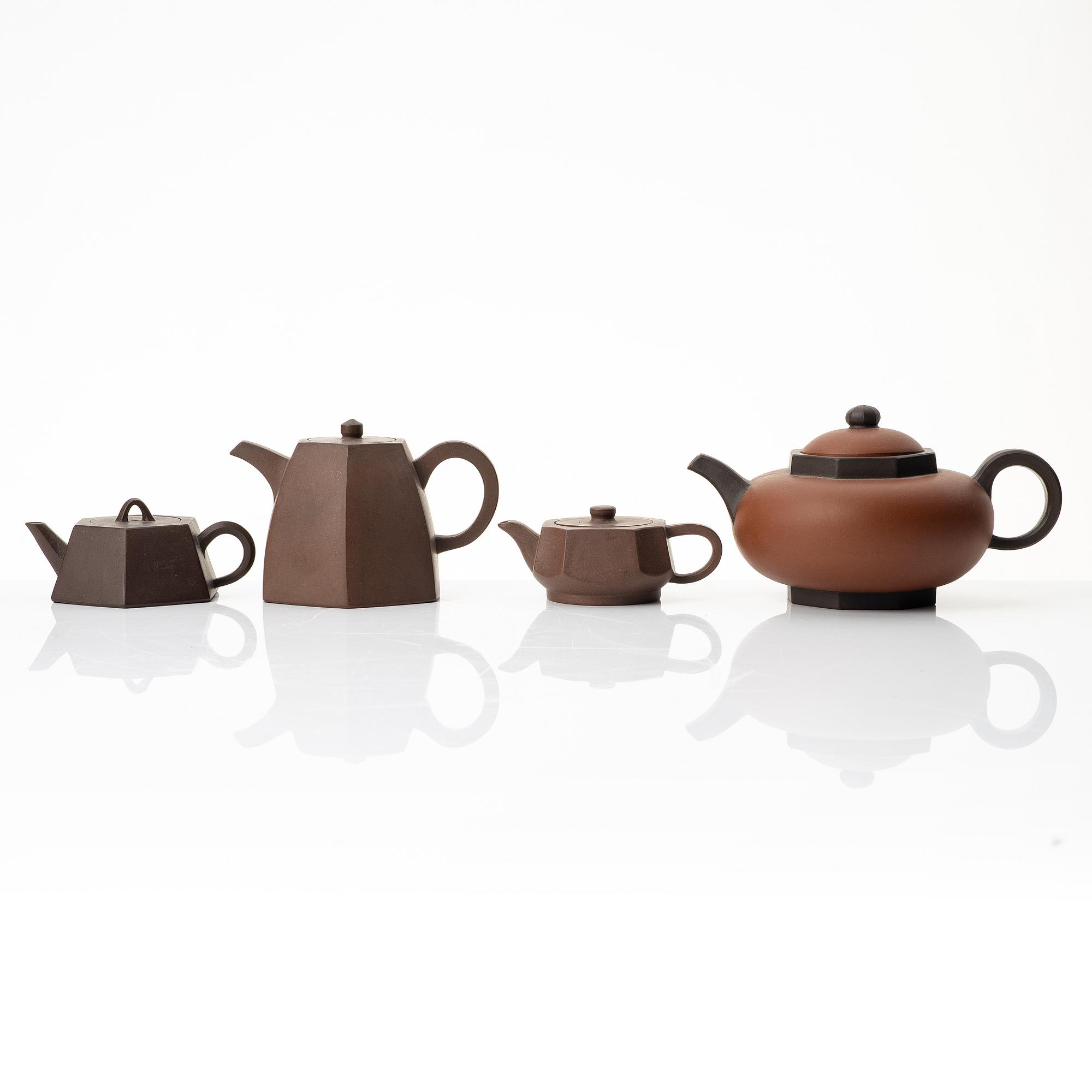 A group of four Chinese yixing teapots, 1970/80s.