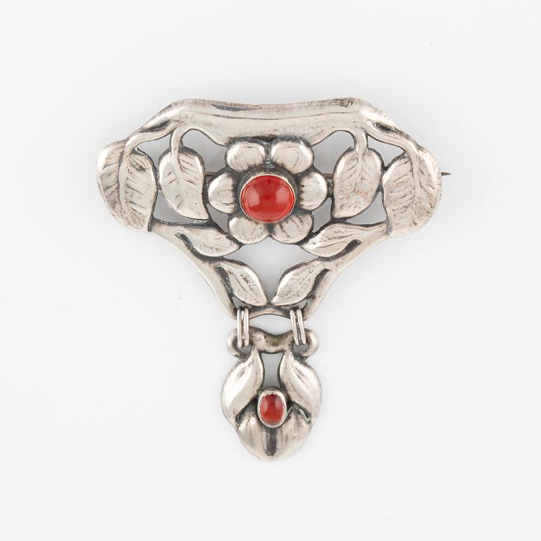 Bernhard Hertz, brooch.