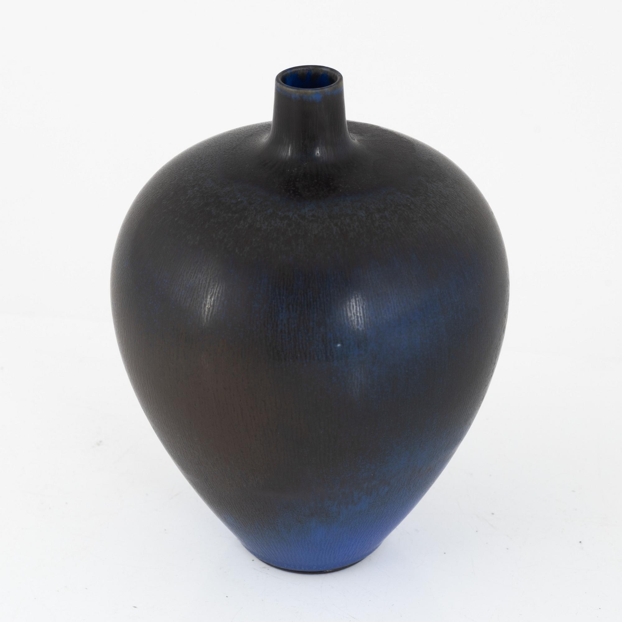 Berndt Friberg, a stoneware vase, Gustavsberg Studio, Sweden 1954.