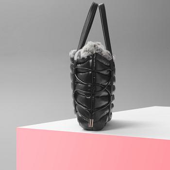 VÄSKA. Moncler.