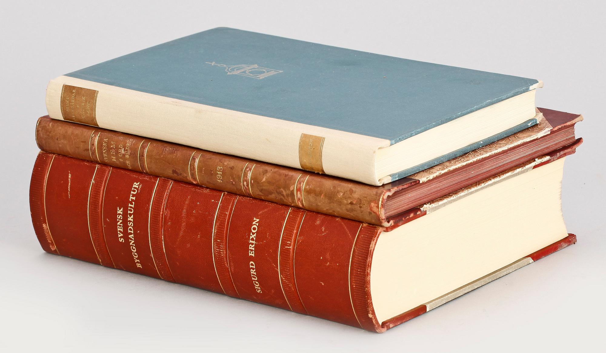 BÖCKER, 3 st, bla "Svensk byggnadskultur" av Sigurd Erixon, Stockholm 1947.