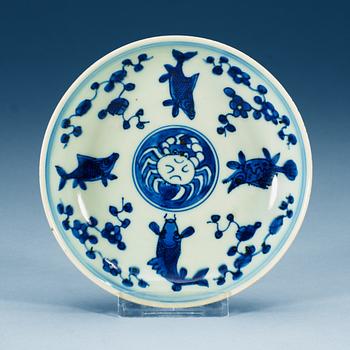 1763. A blue and white dish, Ming dynasty, Tianqi (1621-27).