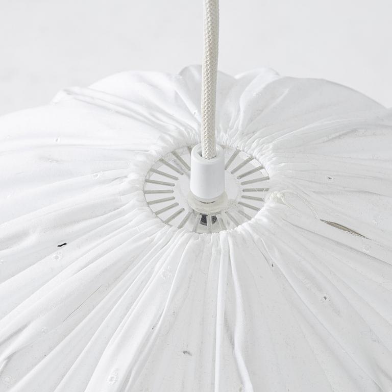 Tore Ahlsén, taklampa, "Pia-lampan", Gärsnäs.