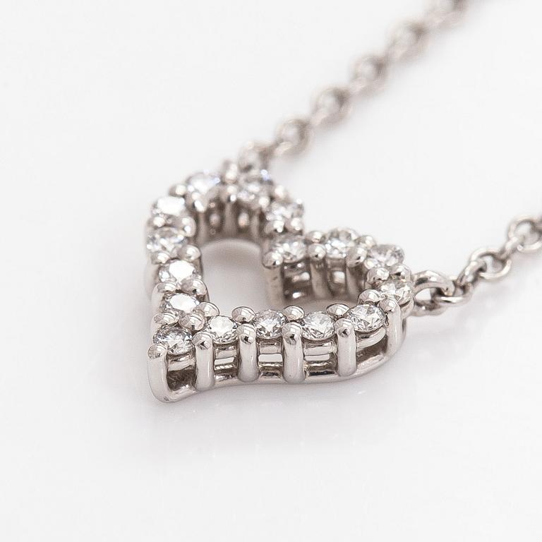 Tiffany & Co, kaulakoru, "Tiffany Hearts", platinaa ja timantteja.