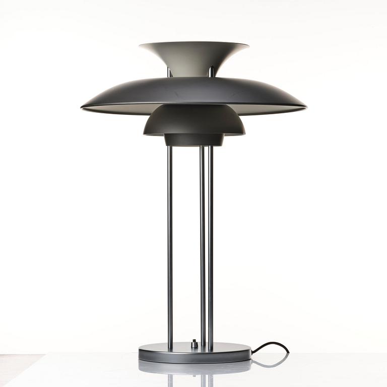 Poul Henningsen, a pair of table lamps, "PH-5", Louis Poulsen, Denmark.
