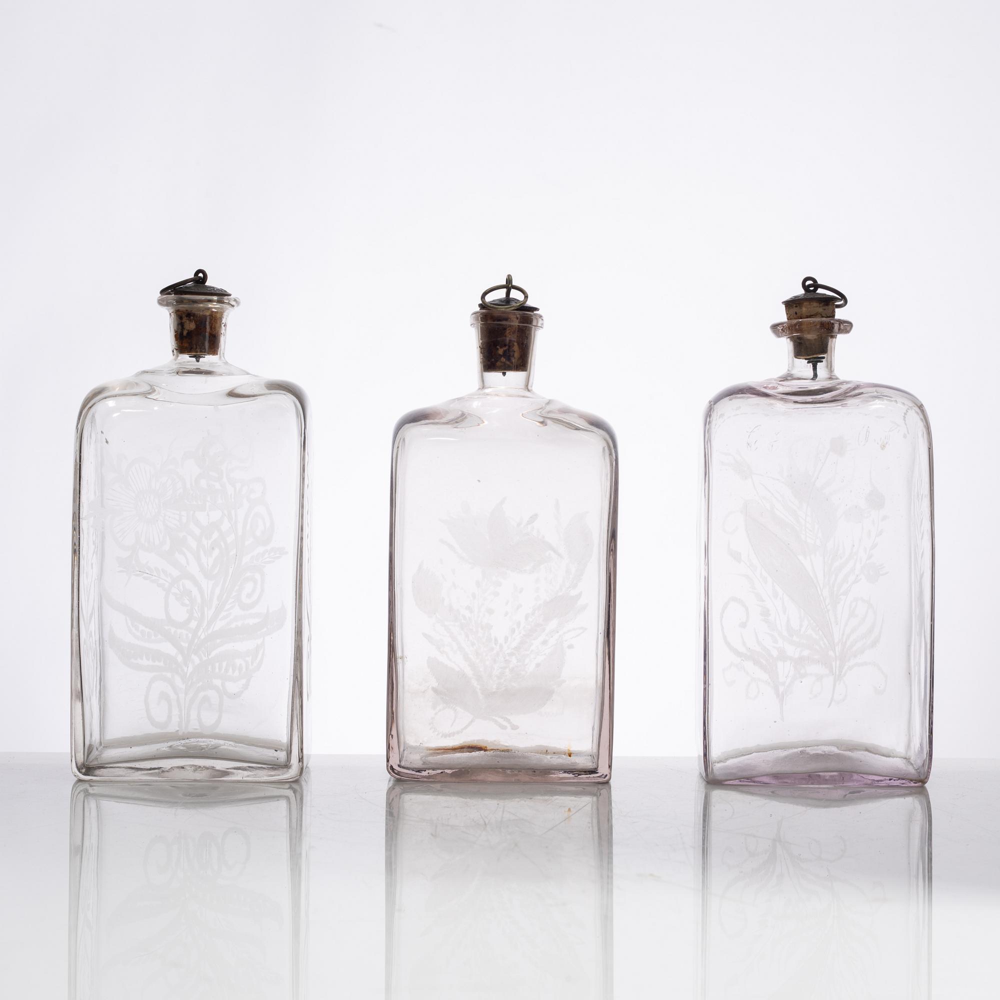 A flask box, first half of the 19th Century.