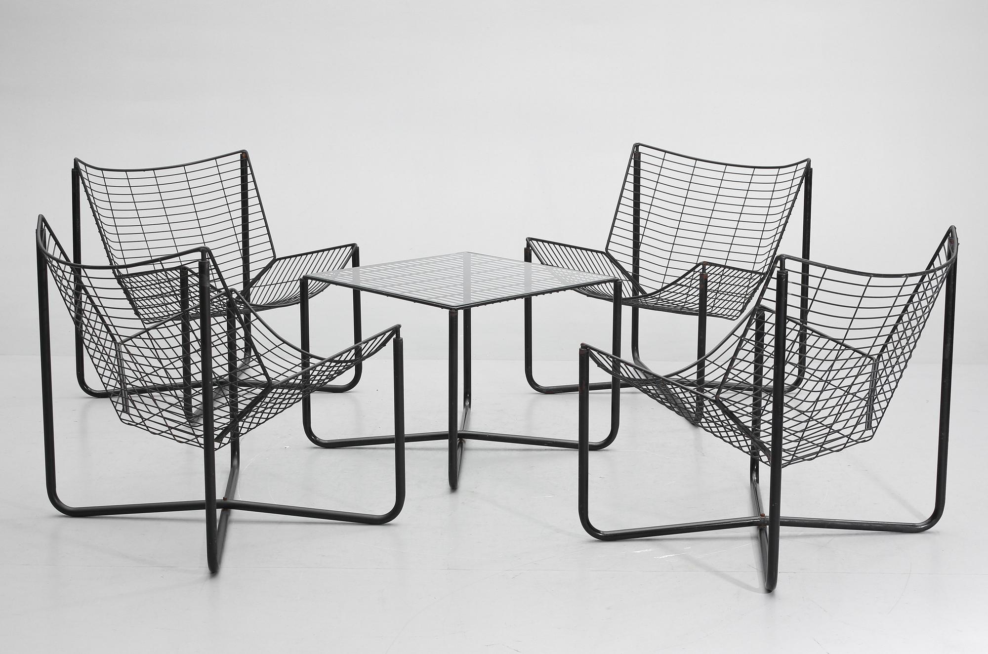 FÅTÖLJER 4 st samt BORD, "Järpen", Niels Gammelgaard, Ikea, formgiven 1983.