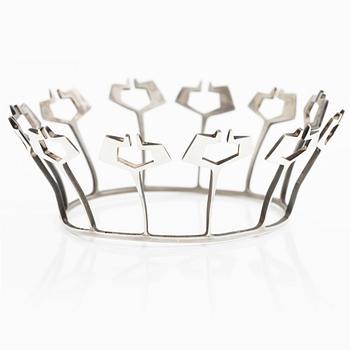 PA Lundahl-Terrs, a crown, two bracelets, a brooch, a earring, and a pendant, silver, Stockholm and Växjö, among others 1961.