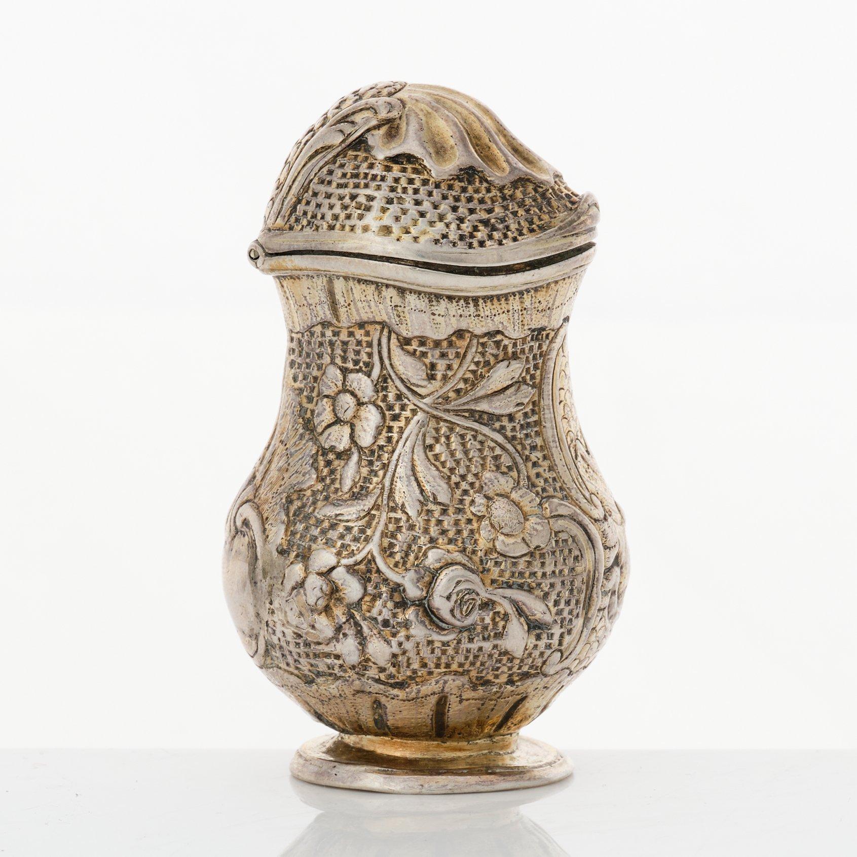 A Swedish Rococo parcel-gilt silver snuff-box, possibly Petter Kleen, Ystad (1753-1777 (1778)).