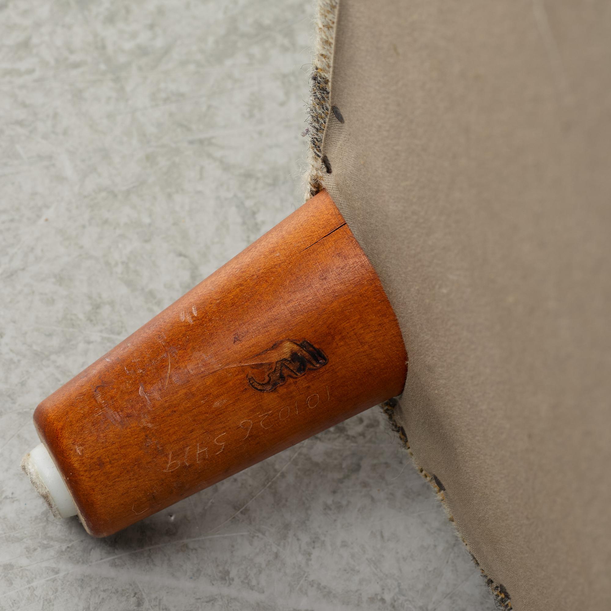 Carl Malmsten, soffa, ”Bergshamra”, 1900-talets andra hälft.