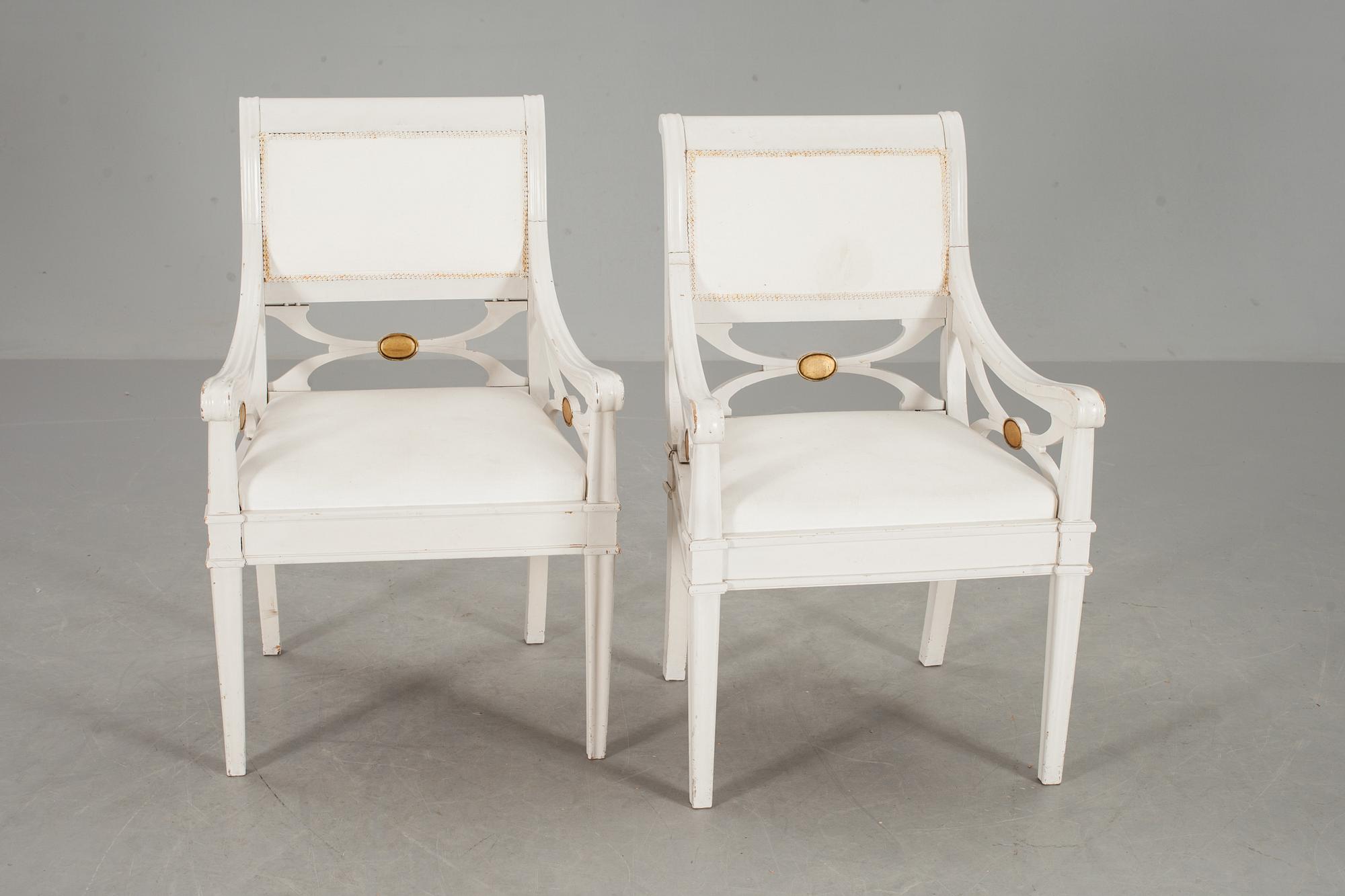 KARMSTOLAR, ett par, empirestil, 1900-talets första hälft.