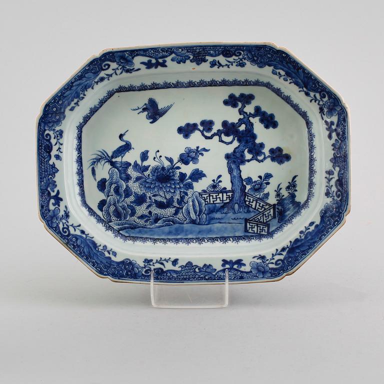 SKÅLFAT, porslin, Kina, Qianlong 1736-1795.