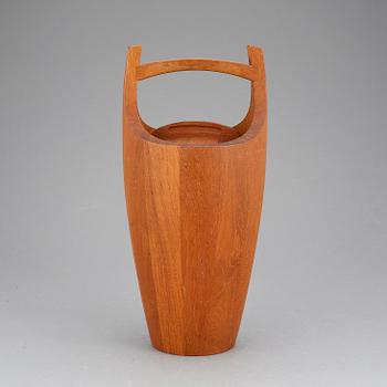 JENS H QUISTGAARD, ishink med lock, Dansk Designs, Danmark 1950-tal.
