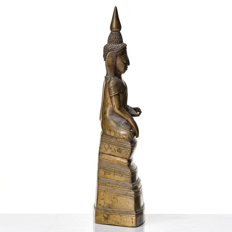 Buddha, brons. Burma, kring 1800.