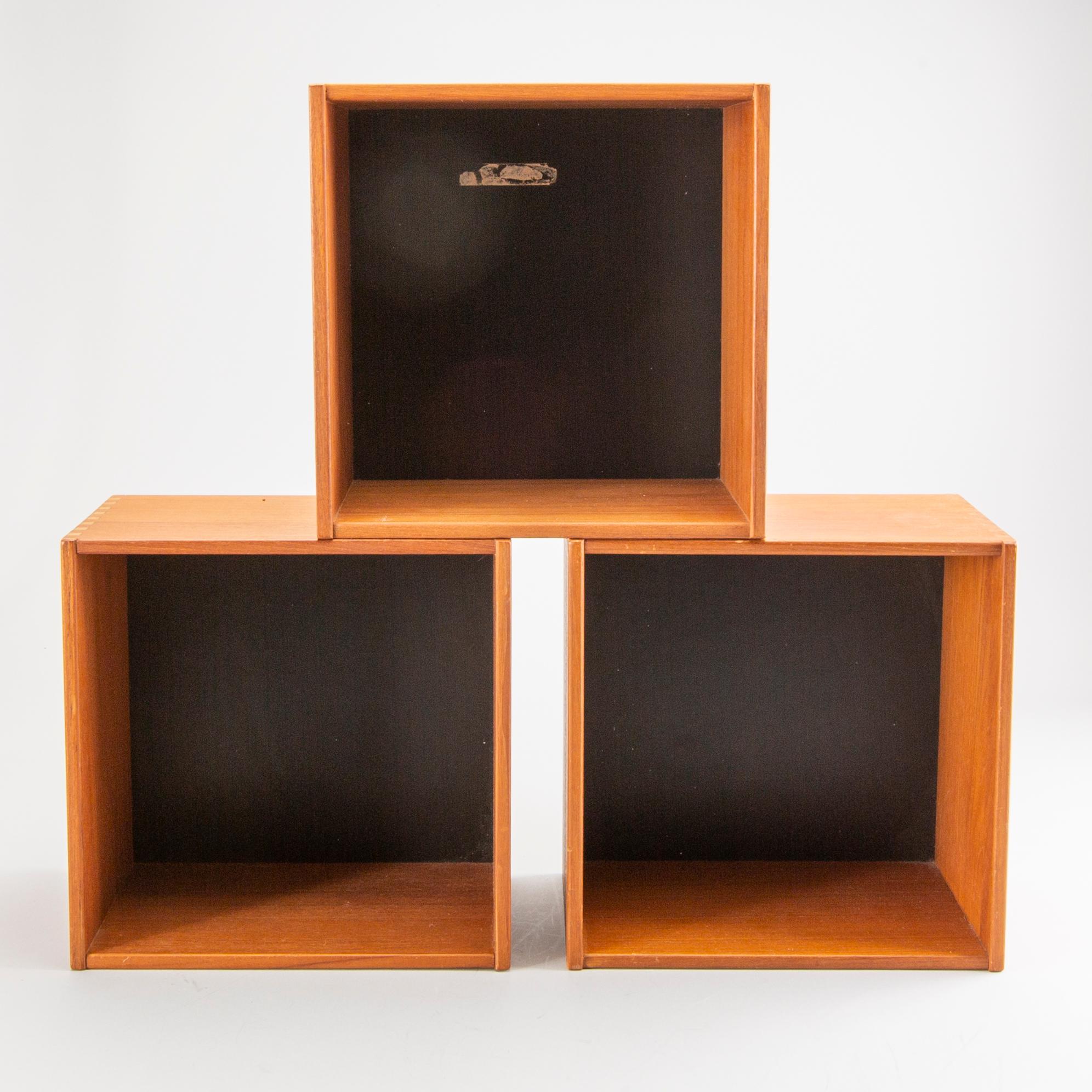 Hyllor, Troeds, teak, 3 st. 1960-tal.