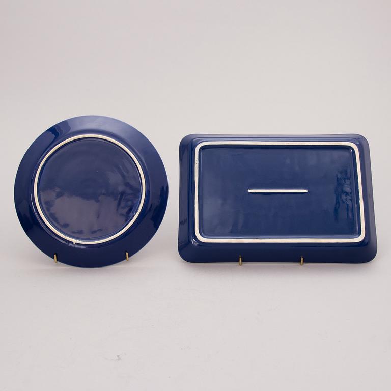 A 9 + 6-piece set of Kilta / Teema porcelain by Arabia, Finland.