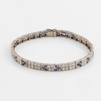 Diamond and sapphire bracelet.