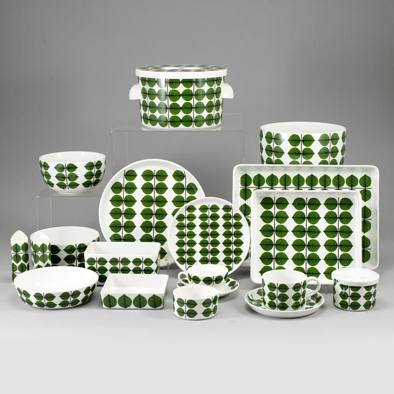 A 67 pcs 'Berså' dinner service by Stig Lindberg, Gustavsberg.