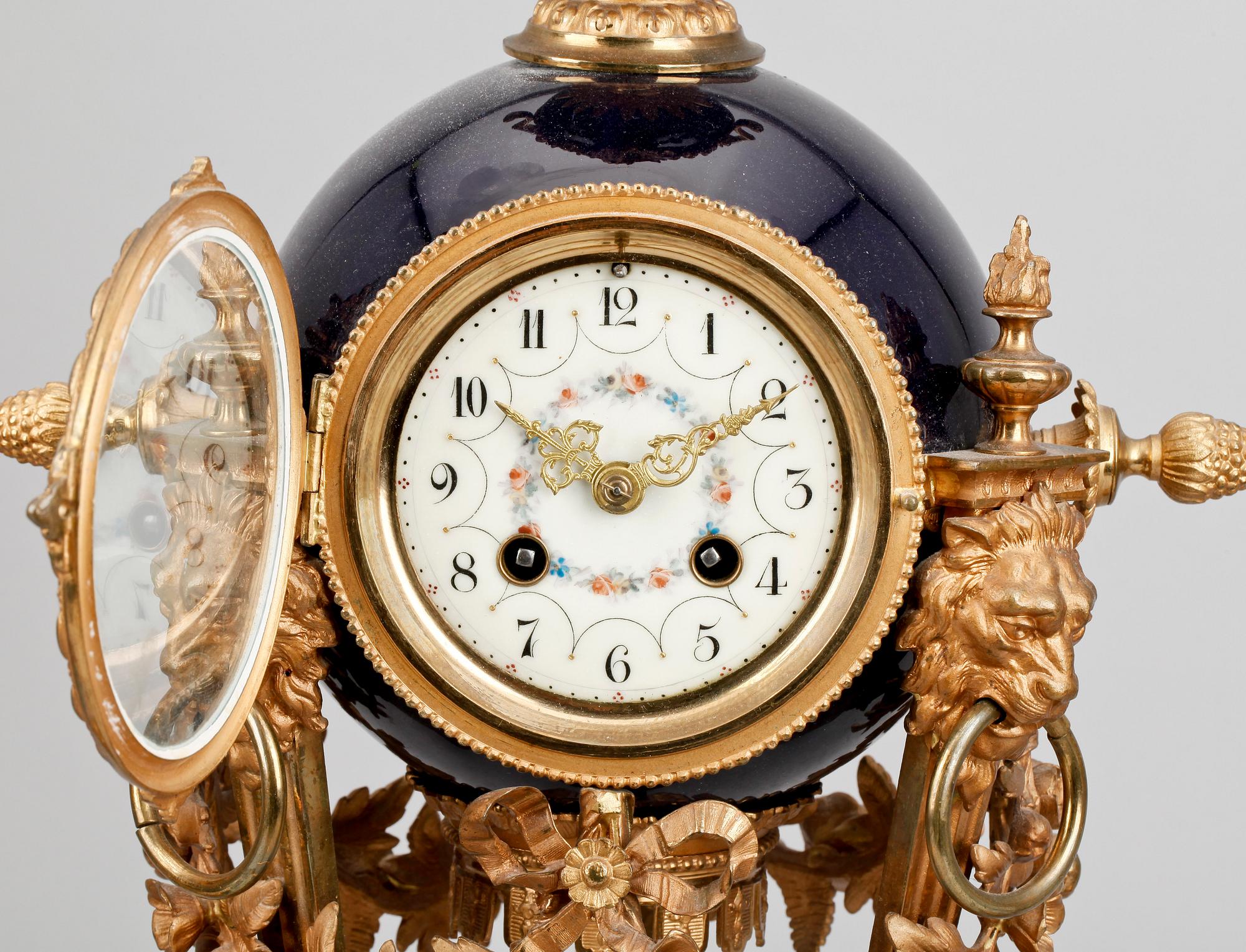 BORDSGARNITYR, 3 delar, Louis XVI-stil, Frankrike 1800-tal.